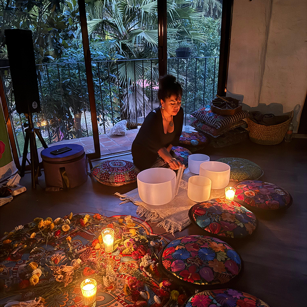 eaa2e1a4-54f0-4d2b-817c-88ec6b35197d 1